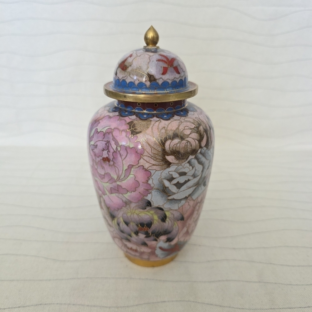 Vintage Asian Gingar Jar Vase Urn Multicolor Floral With Metal Inlay - Picture 2 of 8
